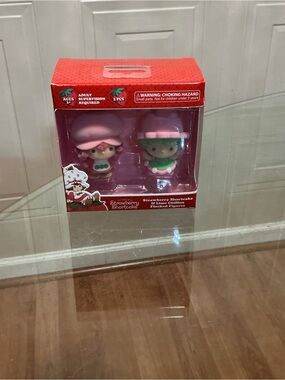Strawberry Shortcake Flocked Figures 2-Pack Strawberry Shortcake & Lime Chiffon
